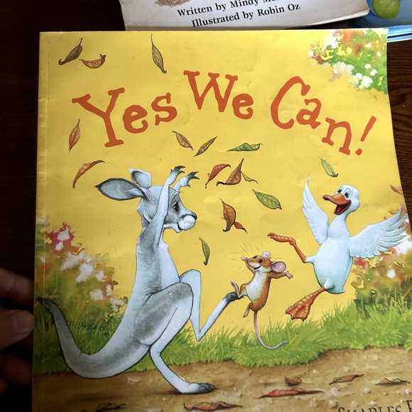 Children's Book Collection - Picture 7 of 12